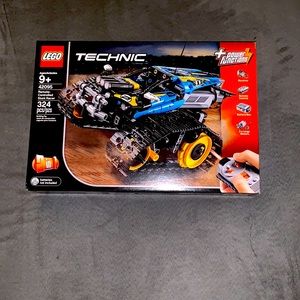 NWT Lego Technic Stunt Racer